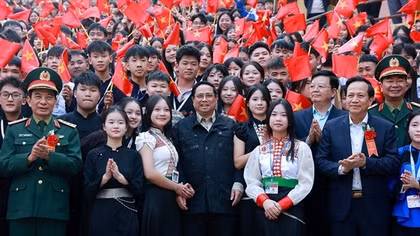 Thủ tướng: Xây dựng trường học khu vực miền núi, đồng bào dân tộc để gieo chữ, giữ nước