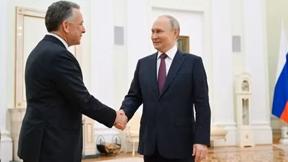 Tổng thống Putin gặp phái đoàn Mỹ giữa đêm khuya tại Điện Kremlin