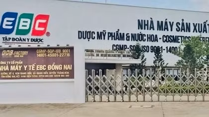 Thu hồi sản phẩm kem chống nắng của chồng ca sĩ Đoàn Di Băng