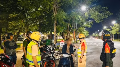 “Tổ tuần tra Thanh niên” góp phần giữ gìn an ninh, trật tự Cố đô Huế về đêm
