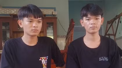 Anh em song sinh tình nguyện nhập ngũ nghĩa vụ trong Công an nhân dân