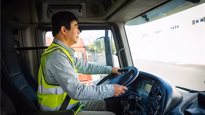 Nhật Bản tuyển tài xế taxi và xe buýt Việt Nam