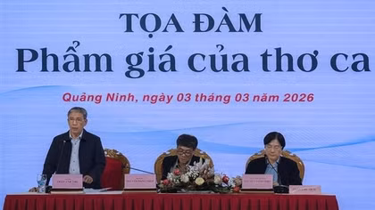 Hầm trú ẩn của nhà thơ trong thời đại AI