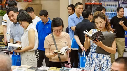 Đọc sách khoa học giữa thời bùng nổ thông tin