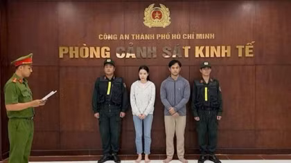 Cặp vợ chồng cầm đầu đường dây sản xuất thực phẩm chức năng giảm cân "bẩn" bị khởi tố