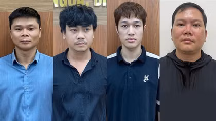 Bóc gỡ đường dây sản xuất giấy tờ giả qua mạng Internet