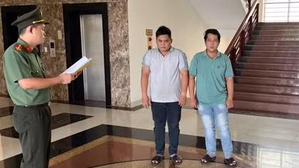Triệt phá đường dây làm giả con dấu, tài liệu trên mạng xã hội tại Quảng Trị