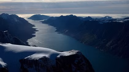 Mỹ xem xét nhiều phương án “sở hữu” Greenland, không loại trừ sử dụng vũ lực