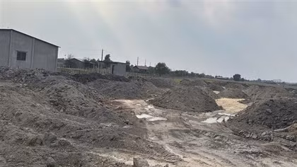 Tây Ninh: Điều tra vụ khai thác, tiêu thụ đất ruộng trái phép quy mô lớn