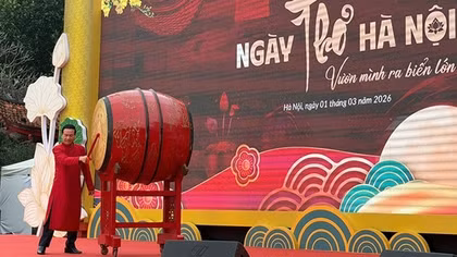 “Ngày thơ Hà Nội” diễn ra sôi động tại Văn Miếu - Quốc Tử Giám