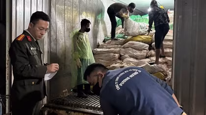 Phát hiện kho lạnh trữ 59 tấn lòng lợn không nguồn gốc