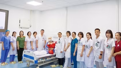 Bệnh viện 19-8 ghép tế bào gốc thành công, giành lại sự sống cho bệnh nhân u lympho rất nặng
