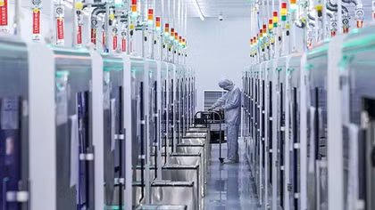 Những “chiếc van” quyền lực và trận đồ bát quái năm 2026