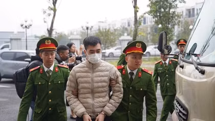 Sốc: Thổi giá sữa HIUP gấp 6 lần, Z Holding hưởng lợi khủng và đánh vào tâm lý khách hàng "giá đắt, sữa mới xịn"!