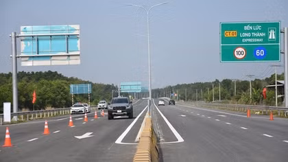 Ưu tiên khai thác ngay tuyến Vành đai 3 để giảm tải cho loạt tuyến quốc lộ, cao tốc lân cận