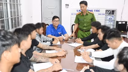 Công an Vĩnh Long quyết liệt các giải pháp xây dựng “Xã không ma tuý”