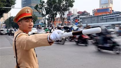 Diễn tập bảo đảm TTATGT phục vụ Chương trình nghệ thuật đặc biệt Chào mừng Đại hội Đảng