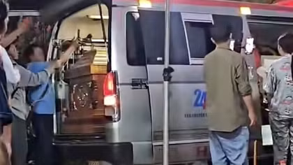 3 công nhân đâm chết đồng nghiệp rồi bỏ trốn