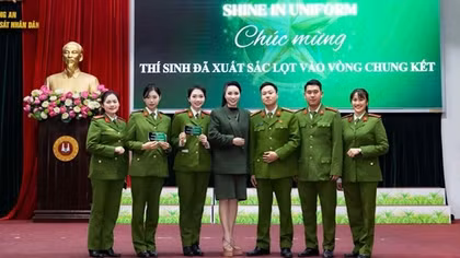 NTK - Nhà đào tạo phong thái Châu Loan ngồi “ghế nóng” Bán kết cuộc thi “Shine in Uniform”