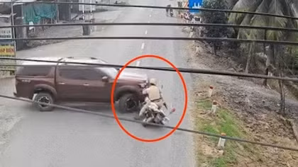 Bị phạt tù vì lái xe biển số giả, chống người thi hành công vụ