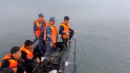 Lữ đoàn Đặc công Hải quân 126 điều động 20 đặc công người nhái tìm người mất tích trên hồ Thác Bà