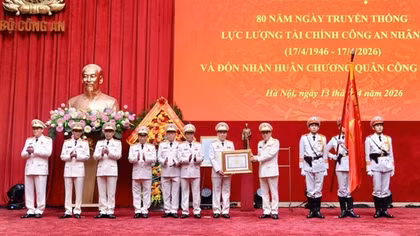 Góp phần tô thắm truyền thống vẻ vang của lực lượng Công an nhân dân