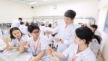Xu hướng mở rộng tổ hợp xét tuyển ở khối ngành Y, Dược có đáng lo ngại?