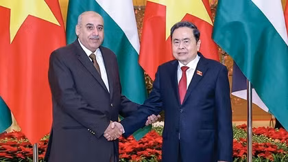 Chủ tịch Quốc hội Trần Thanh Mẫn hội đàm với Chủ tịch Hạ viện Jordan