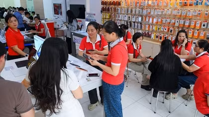 Gần 50.000 điểm hỗ trợ khách hàng Viettel xác thực thông tin thuê bao tránh bị khóa SIM
