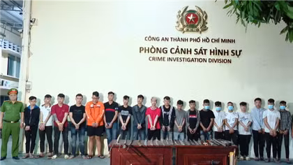 Điều tra, xử lý nghiêm vụ hai nhóm thanh niên mang hung khí đánh nhau giữa đường phố