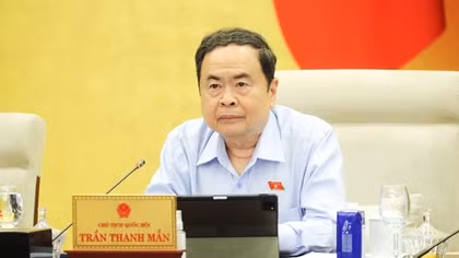 Chủ tịch Quốc hội kỳ vọng người dân có thể thực hiện việc công chứng tại nhà