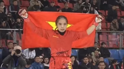 Lò Thị Phung - Cô giáo tiểu học và hành trình đến đỉnh MMA châu Á