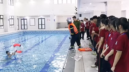 Tăng cường tuyên truyền phòng chống đuối nước để học sinh nghỉ hè an toàn
