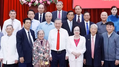 Tổng Bí thư Tô Lâm gặp mặt các nguyên Ủy viên TW Đảng khu vực phía Nam