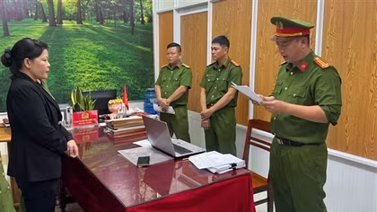 Khởi tố, bắt tạm giam nguyên Hiệu trưởng Trường Mẫu giáo Kon Pne
