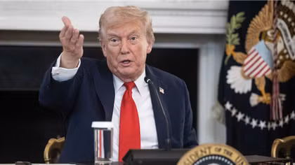 Tổng thống Trump sẽ áp thuế các nước phản đối Mỹ kiểm soát Greenland