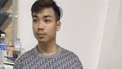 Bé gái 4 tuổi bị bố dượng và mẹ đẻ bạo hành tử vong sau 3 ngày nhập viện cấp cứu