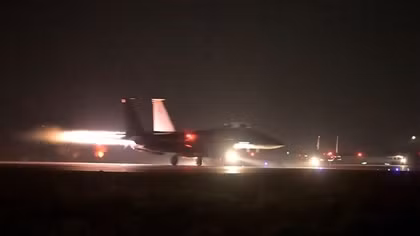 Mỹ không kích dữ dội các mục tiêu trên khắp Syria