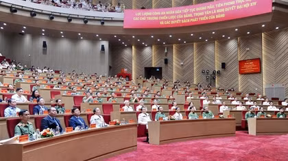 Cục Kế hoạch và Tài chính đón nhận Huân chương Quân công hạng Ba