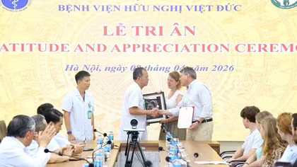 Tri ân cô gái người Anh hiến tạng cứu sống 3 bệnh nhân người Việt