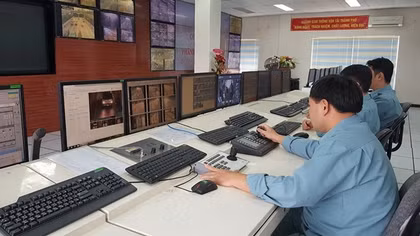 Bài 4: Ứng dụng công nghệ, tạo thói quen giao dịch online cho người dân