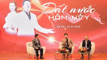NSND Quốc Hưng hát “Đất nước hôm nay” chào mừng Đại hội Đảng