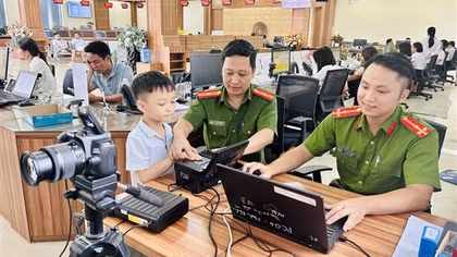 Lực lượng Cảnh sát quản lý hành chính về trật tự xã hội xây dựng nền hành chính văn minh, hiện đại