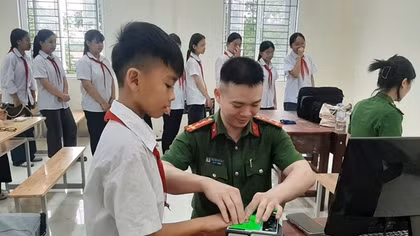 Gieo nền móng “công dân số”