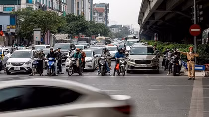 CSGT toàn quốc đảm bảo giao thông an toàn, hỗ trợ người dân về quê ăn Tết