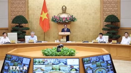 Vượt qua nhiều “cơn gió ngược,” đưa “con thuyền” kinh tế, xã hội cập bến an toàn