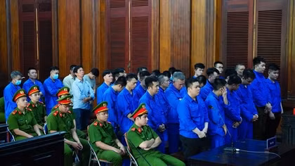 Các thành viên nhóm “Phế liệu chiến tranh BW” lãnh án