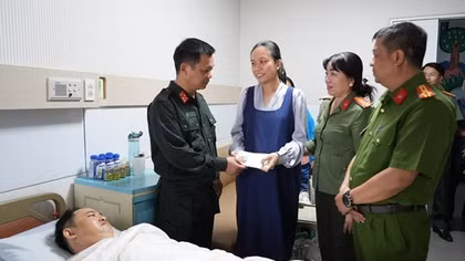 Khẩn trương xử lý vụ cán bộ Công an bị người nước ngoài đâm trọng thương