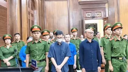 Cựu Giám đốc Sở Tài chính TP Hồ Chí Minh trốn truy nã, liên hệ luật sư qua email