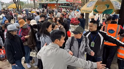 Hoàn tiền mua vé tham quan thắng cảnh Chùa Hương